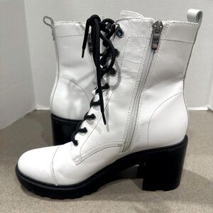 Marc Fisher Lanie White Leather Lace Up Side Zipper Chunky Lug Heel Boots 7.5 M